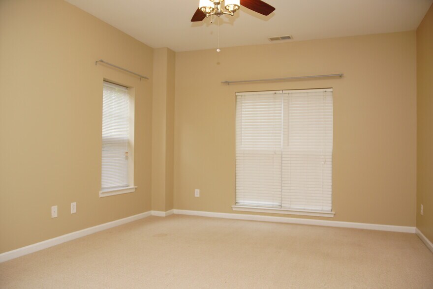 Master Bedroom - 1260 Duncan Gardens Dr