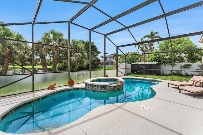Building Photo - 7076 Middlebury Dr