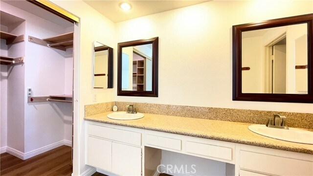 Building Photo - 2085 Arbor Cir