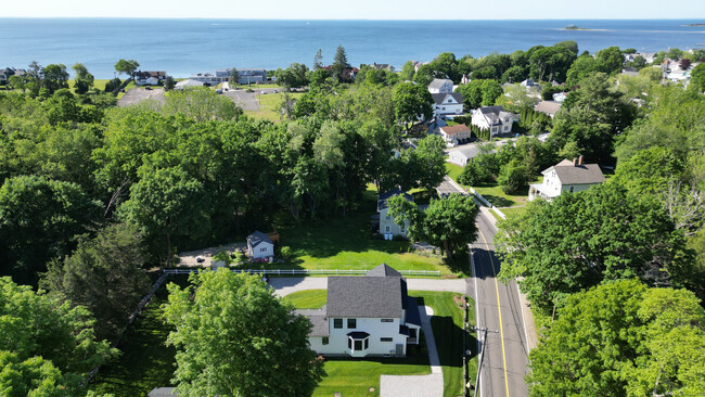 Building Photo - 42 Seaside Ave