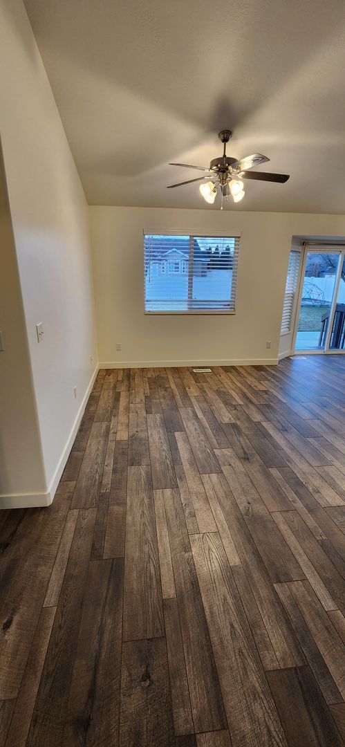 Building Photo - Herriman 6 Bedroom Home!!