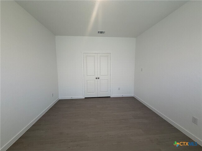 Building Photo - 8908 San Carlos