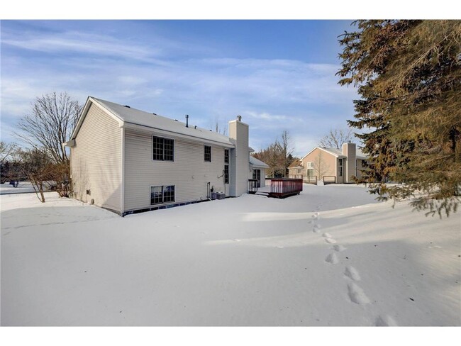 Building Photo - 513 Tyne Ln