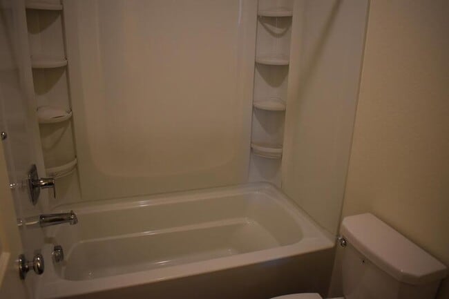 Building Photo - 1316 Eagle St