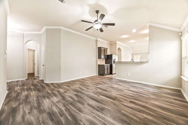 Building Photo - 209 Rawhide Way