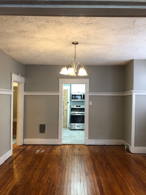 Building Photo - 260 Academy Ave