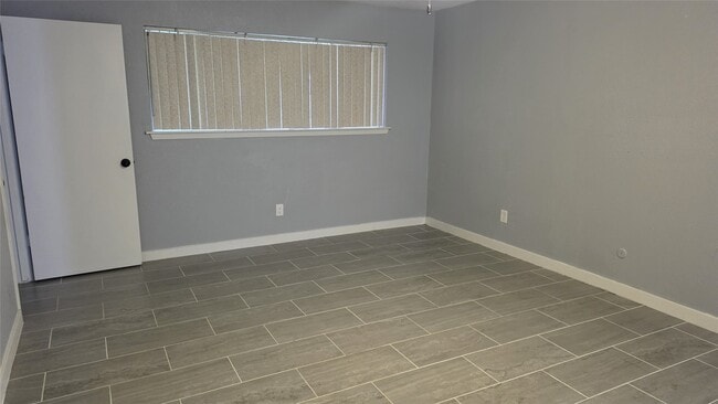Building Photo - 1503 Wentwood Dr