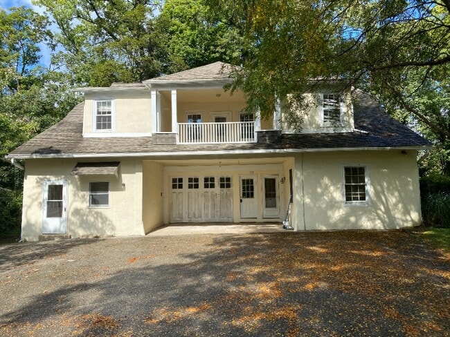 Building Photo - 437 N Highland Ave