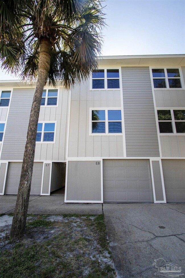 Building Photo - 200 Pensacola Beach Rd