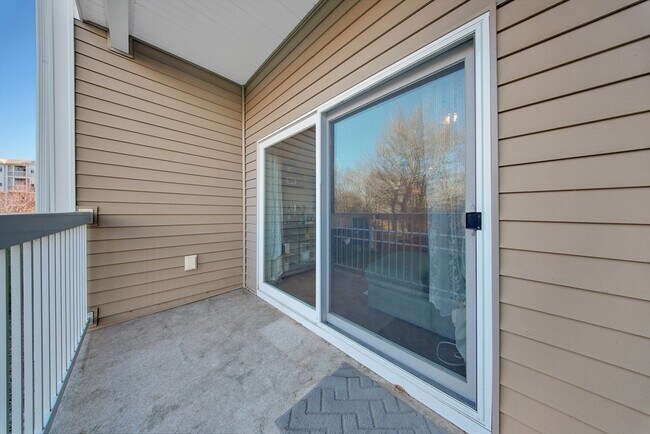 Building Photo - 110 Trotter Rd