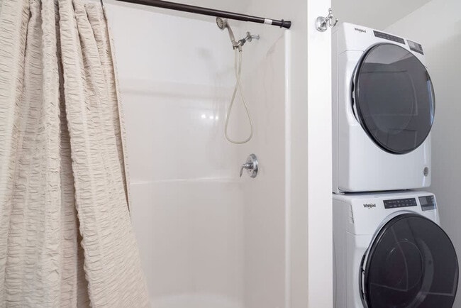 Building Photo - 128 Ashworth Ave