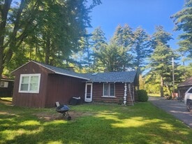 Building Photo - 3886 N West River Rd