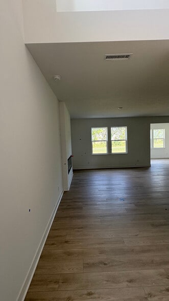 Building Photo - 3707 Pinnacle Dr