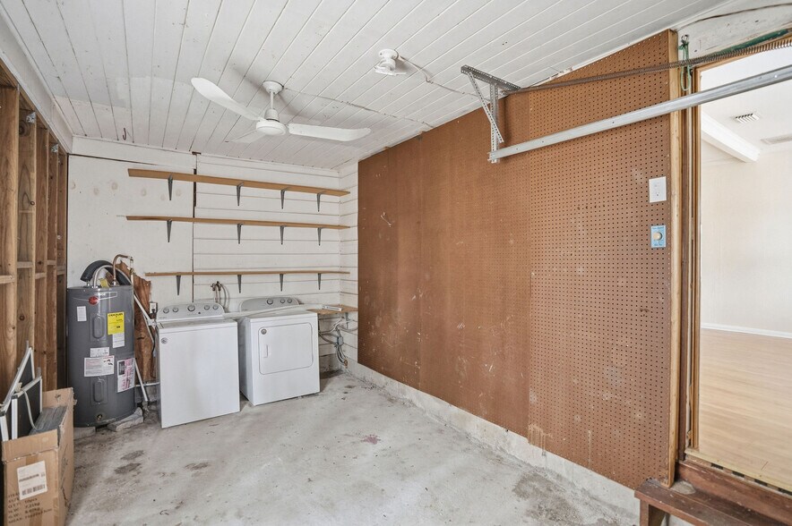 Building Photo - 1262 Woodlawn Ter