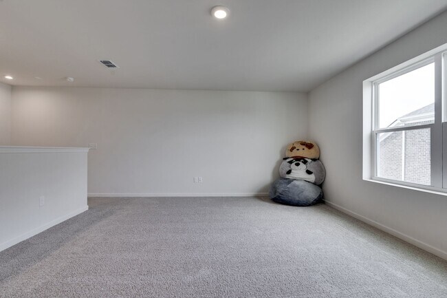 Building Photo - 945 Pleasant Ridge Run