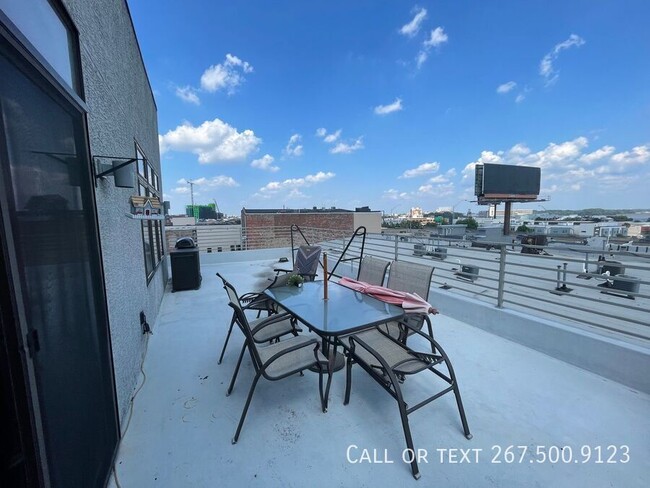 Primary Photo - Garage parking Included! Great Location in...