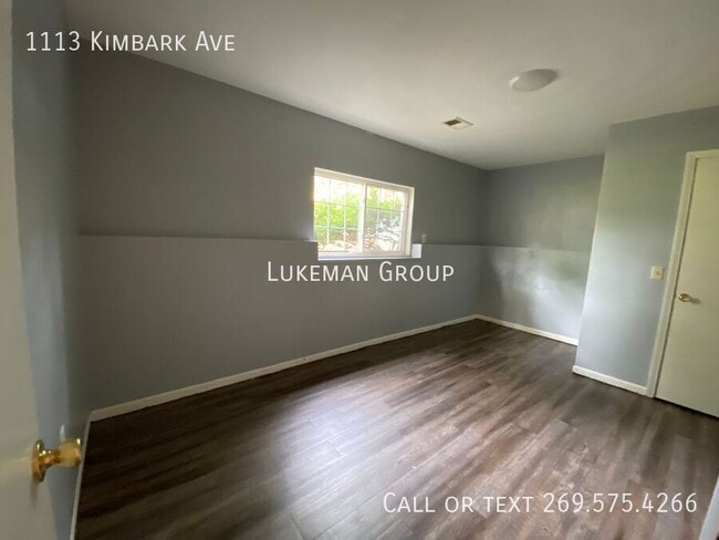 Building Photo - 1113 Kimbark Ave