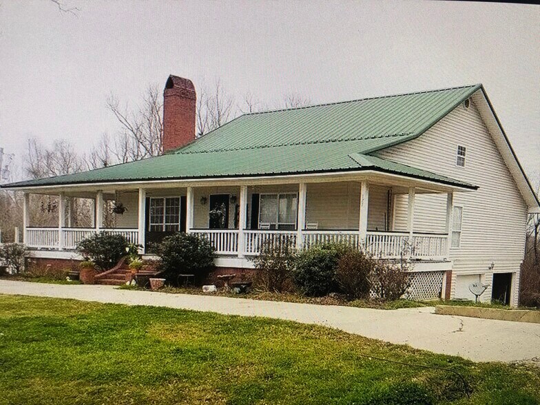 Primary Photo - 127 Hoss Smith Rd