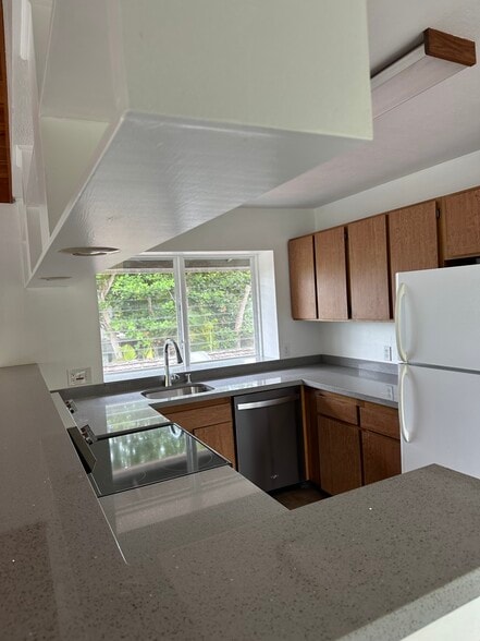 Building Photo - 1050 Kainui Dr