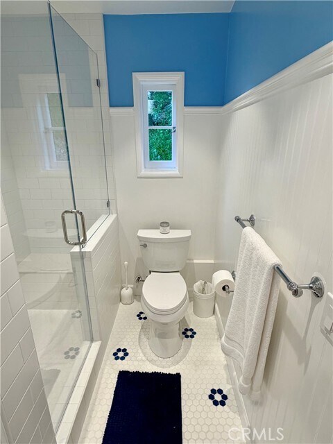 Building Photo - 2173 Crestview Dr