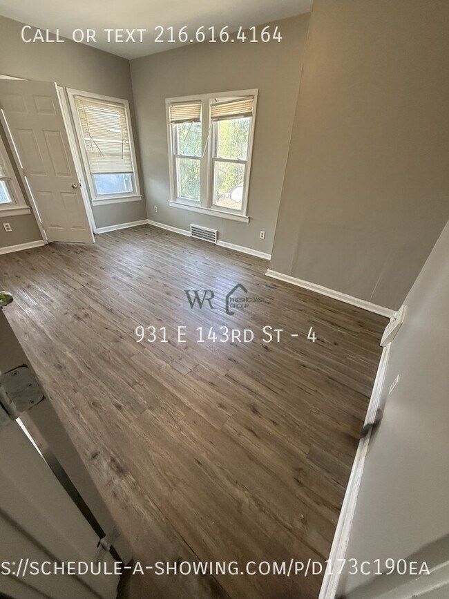Building Photo - 931 E 143rd St