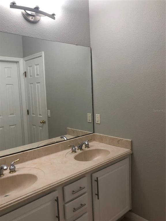 Building Photo - 3711 Eagle Isle Cir