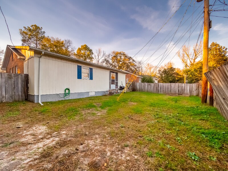 Building Photo - 910 S Ott Rd