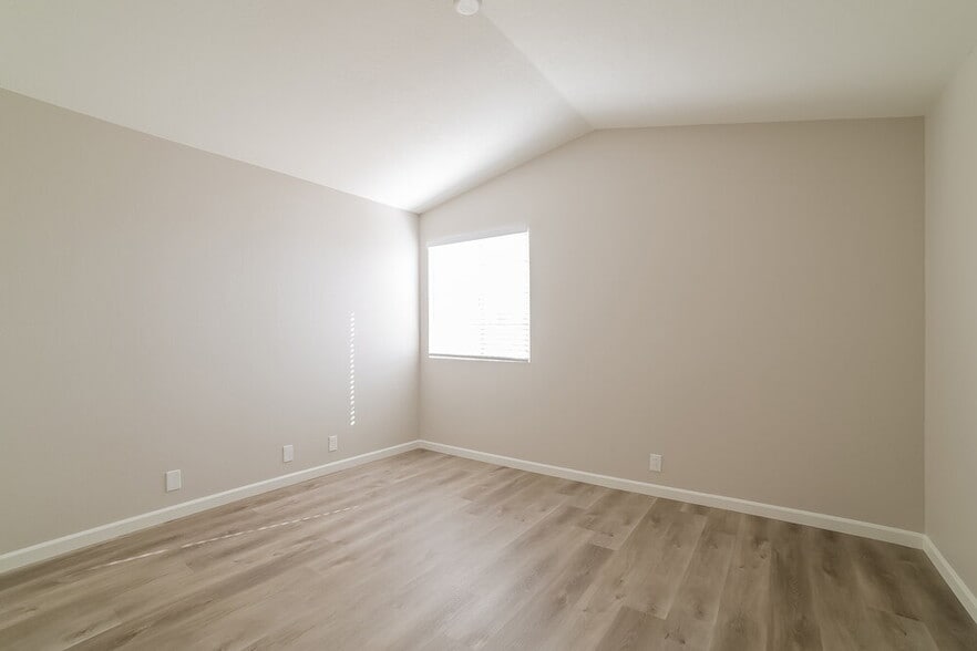 Building Photo - 14994 W Bottle Tree Ave