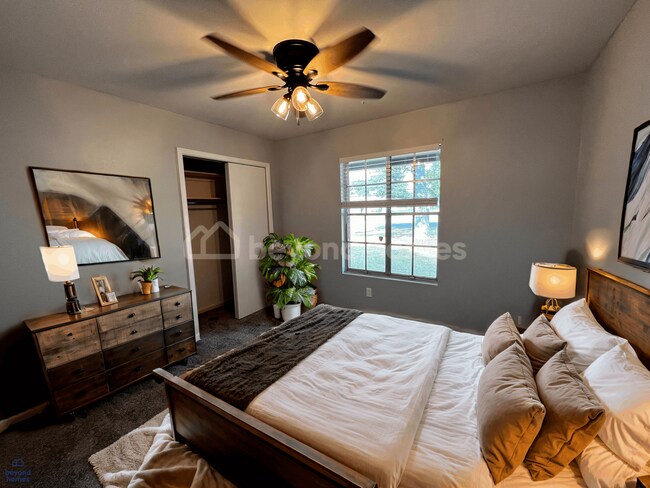 Building Photo - Charming 3 BR Brick Home with Upgraded Kitchen, Stone Fireplace & Sunroom in Little Rock