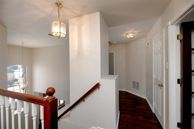 Building Photo - 2818 Cheverny Dr