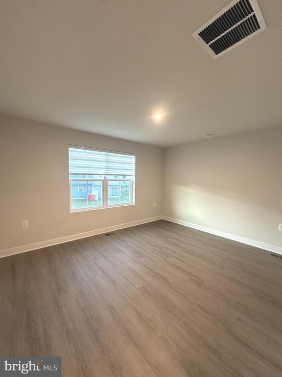 Building Photo - 117 Dunster St