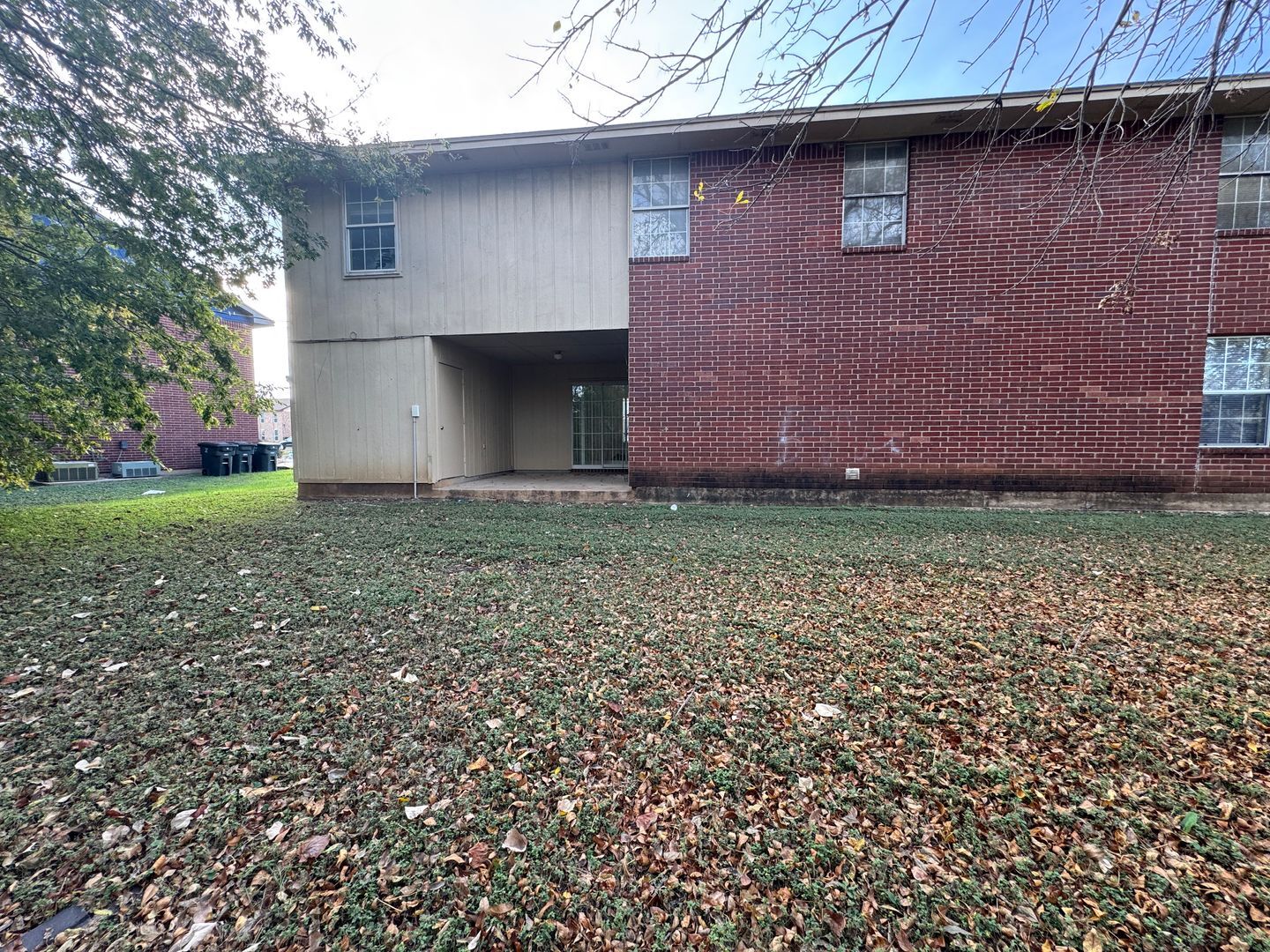 Building Photo - 1706 Benttree Dr