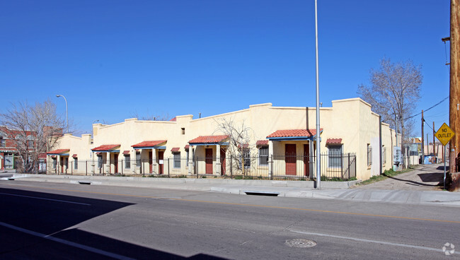 Building Photo - Broadway Apartments