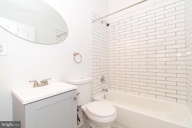 Building Photo - 2027 McCulloh St