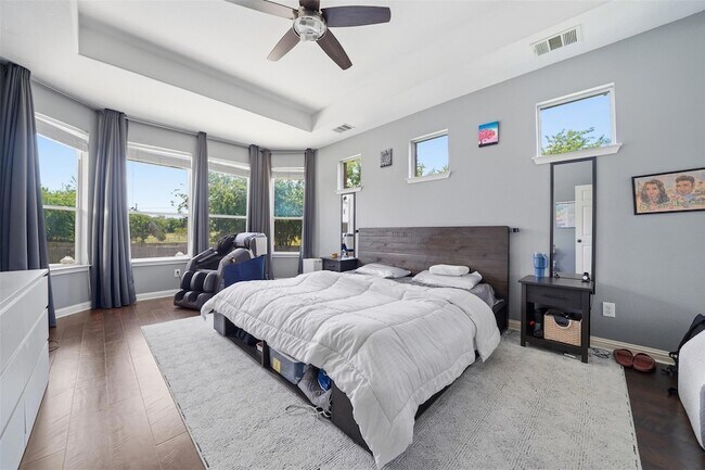 Building Photo - 3564 Rosalina Loop