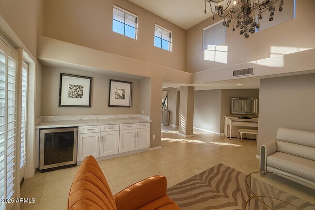 Building Photo - 8100 E Camelback Rd