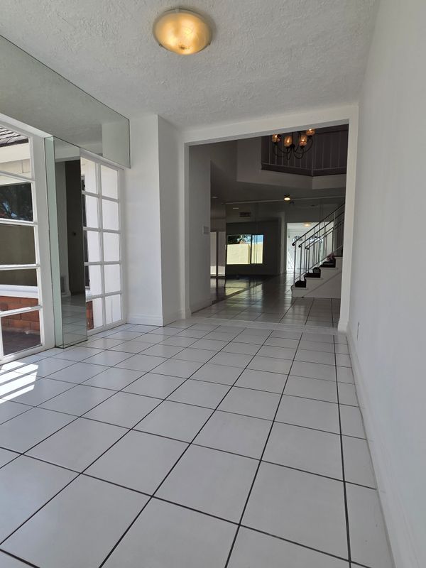 Building Photo - 14671 Kimberly Cir