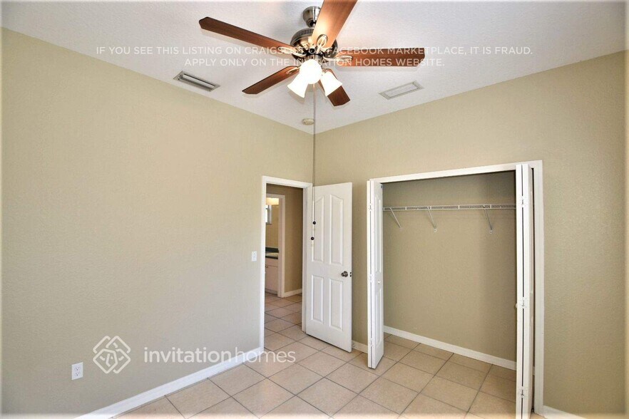 Building Photo - 2844 Wells Ave