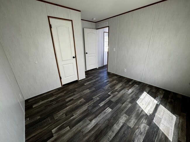Building Photo - 7650 FL-78