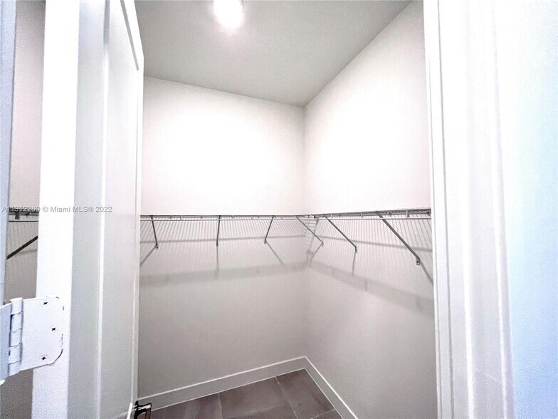 Building Photo - 17406 SW 41st St