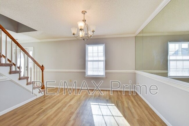 Building Photo - 214 Jouster Way