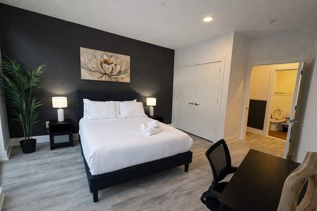 Building Photo - 1214 N American St