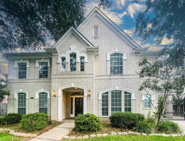 Primary Photo - 8707 Westbrook Forest Dr