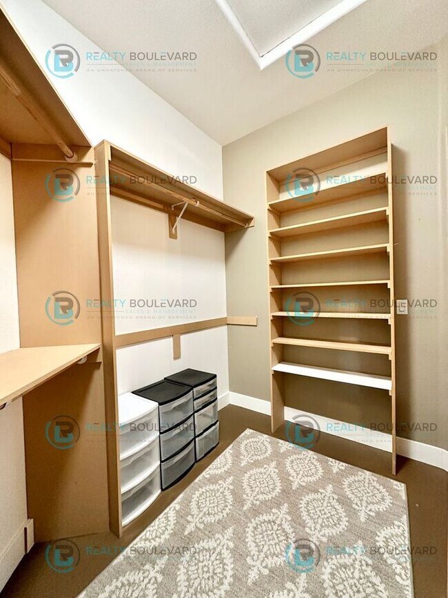 Building Photo - Open Kitchen, Expansive Living, and Covered Patio in Tranquil South Reno Near Trails, Parks & Sho...