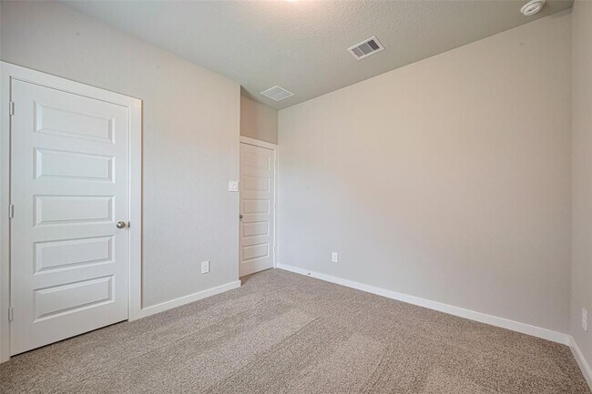 Building Photo - 6306 Brahman Ct