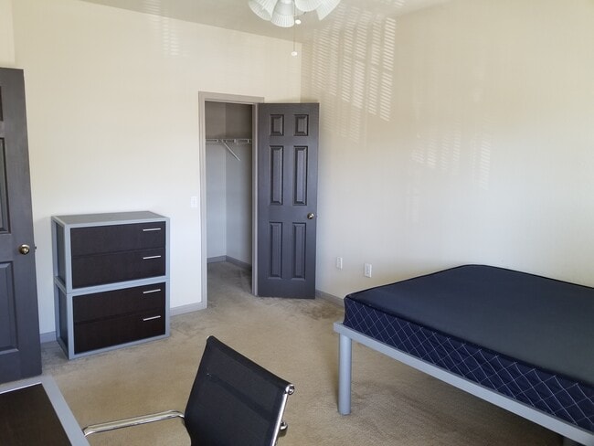 Bedroom - 1665 S Radisson Dr