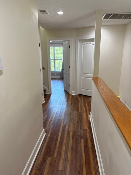 Building Photo - 2984 Sugarberry Ln