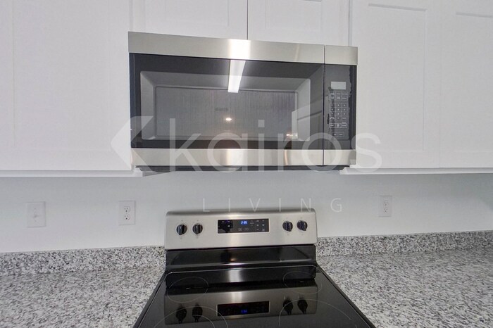 Building Photo - 9810 N Santee Terrace