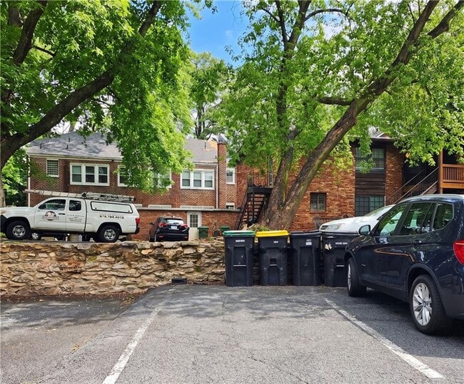 Building Photo - 1 S Prado NE
