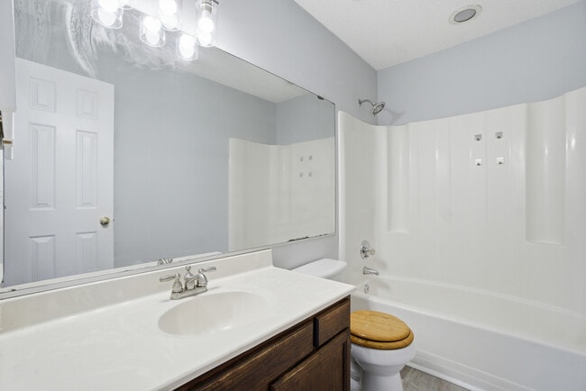 Building Photo - 55 Treasure Key